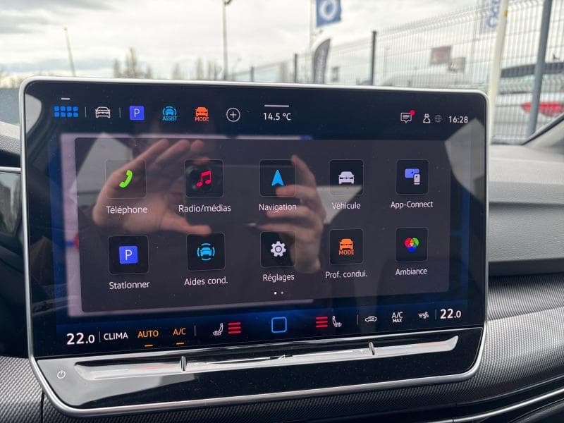 Volkswagen Golf R R | 2.0 tsi 333cv | Boite auto | 4Motion | GPS | Caméra | Carplay | Akrapovic - 21
