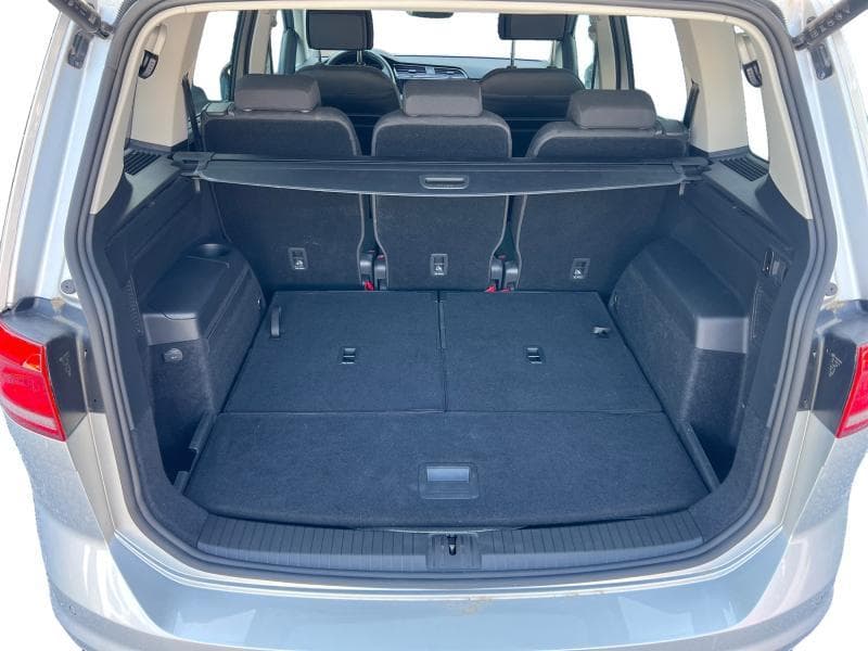 Volkswagen Touran Highline | 2.0 Tdi 122cv | 7 places | GPS | Caméra | Carplay | Capteurs Av/Ar - 17