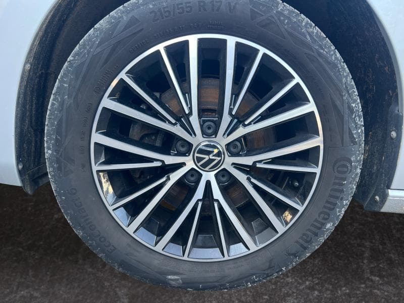 Volkswagen Touran Highline | 2.0 Tdi 122cv | 7 places | GPS | Caméra | Carplay | Capteurs Av/Ar - 9