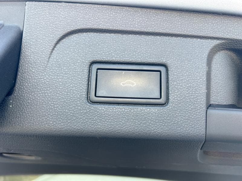 Volkswagen Touran Highline | 2.0 Tdi 122cv | 7 places | GPS | Caméra | Carplay | Capteurs Av/Ar - 18