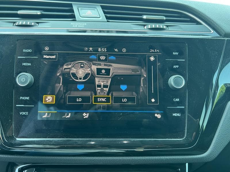 Volkswagen Touran Highline | 2.0 Tdi 122cv | 7 places | GPS | Caméra | Carplay | Capteurs Av/Ar - 24
