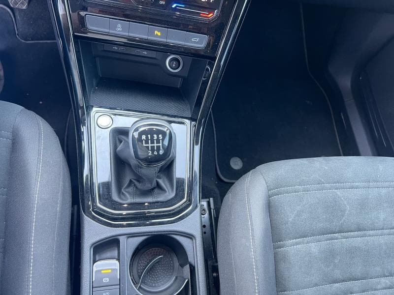 Volkswagen Touran Highline | 2.0 Tdi 122cv | 7 places | GPS | Caméra | Carplay | Capteurs Av/Ar - 26