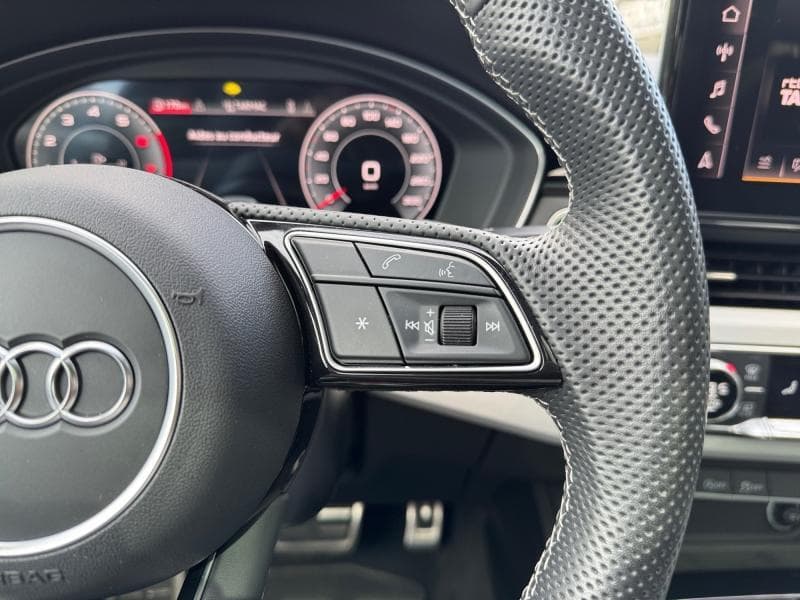 Audi A4 S-Line | 2.0 TFSI 150cv | Carplay | Toit ouvrant | Caméra | Sièges Av chauffants - 19