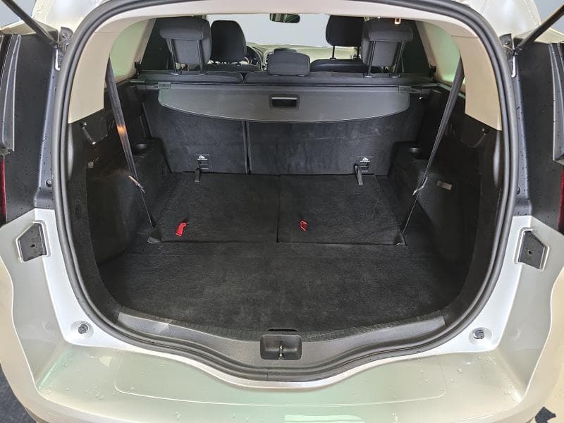 Renault Grand Scenic Limited | 1.3 TCe 116cv | 7 places | GPS | Clim auto | Capteurs Av*Ar - 27
