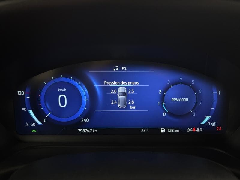 Ford Puma ST-Line X | 1.0 EcoBoost 125cv | Caméra | GPS | Attelage | Sièges Av chauffants - 16