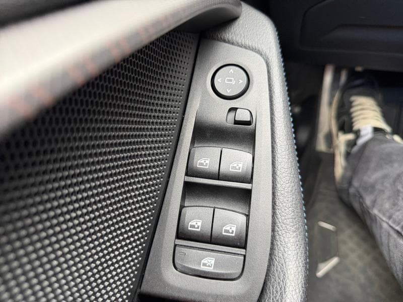 BMW Serie 1 118 Pack M | 1.5i 140cv | Boite auto | GPS | Capteurs Av/Ar | Led | Clim auto - 23