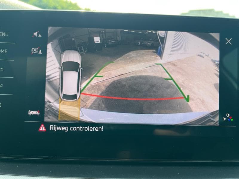 Skoda Scala Ambition | 1.0 TSI 110cv | Carplay | Caméra | GPS | Sièges Av chauffants - 22