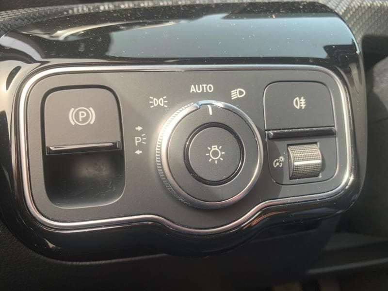Mercedes-Benz A 180 Business Edition | 2.0d 116 cv | Clim | Capeurs | Alu | Cruise - 22
