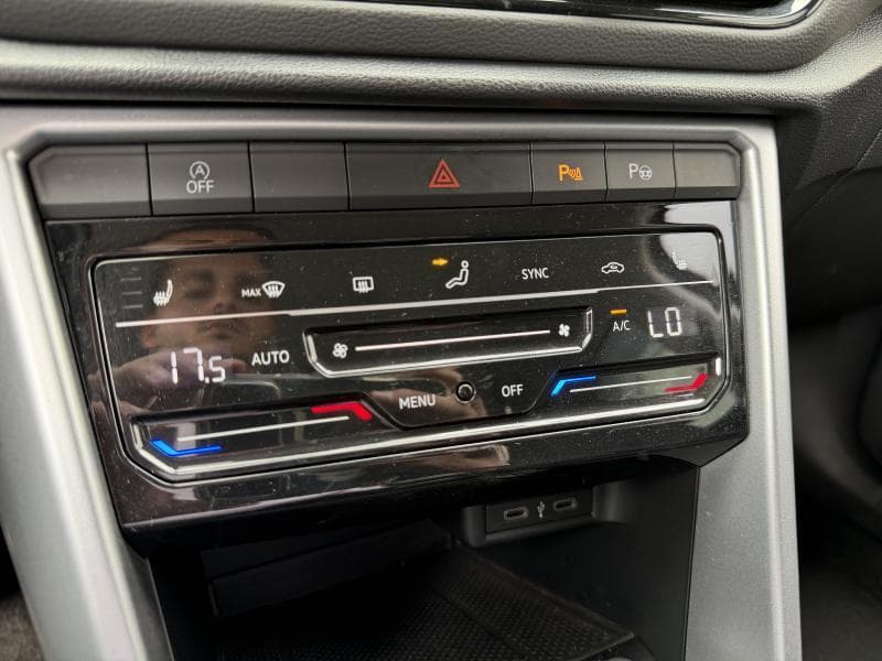 Volkswagen T-Roc Life | 1.0 TSI 110cv | Carplay | Caméra | GPS | Sièges Av chauffants - 24