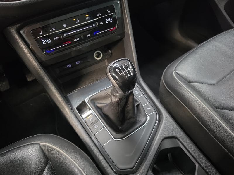 Volkswagen Tiguan Life | 2.0 tdi 150 cv | GPS | Camera | Toit pano ouvrant | Attache Remorque - 25