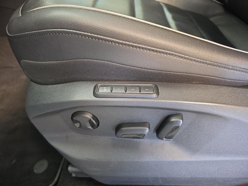 Volkswagen Tiguan Life | 2.0 tdi 150 cv | GPS | Camera | Toit pano ouvrant | Attache Remorque - 29