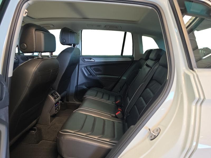 Volkswagen Tiguan Life | 2.0 tdi 150 cv | GPS | Camera | Toit pano ouvrant | Attache Remorque - 13