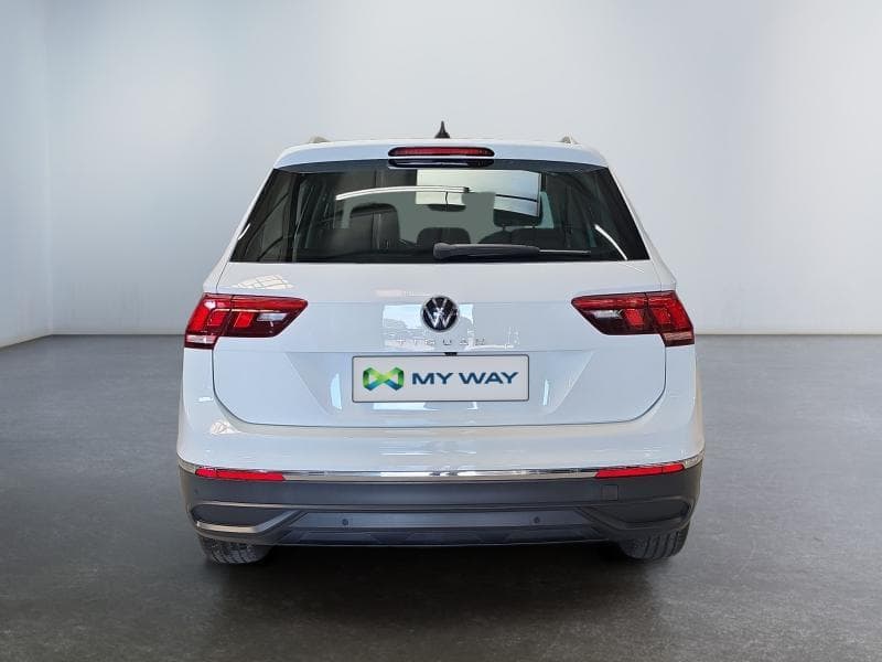 Volkswagen Tiguan Life | 2.0 tdi 150 cv | GPS | Camera | Toit pano ouvrant | Attache Remorque - 8