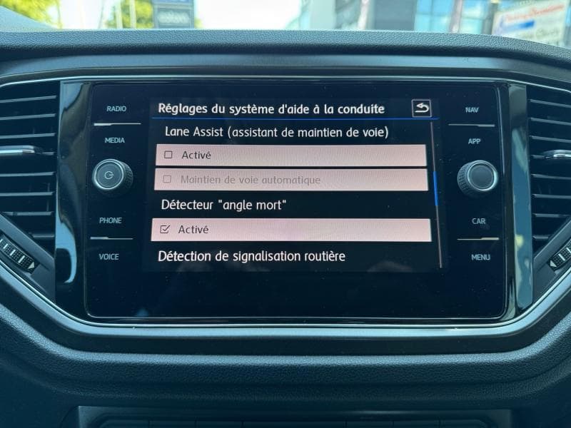 Volkswagen T-Roc Style | 1.0 TSI 116cv | Carplay | GPS | Capteurs Av+Ar | Clim - 25
