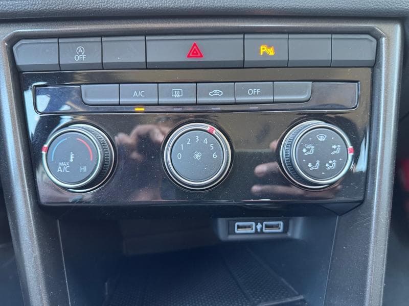 Volkswagen T-Roc Style | 1.0 TSI 116cv | Carplay | GPS | Capteurs Av+Ar | Clim - 27