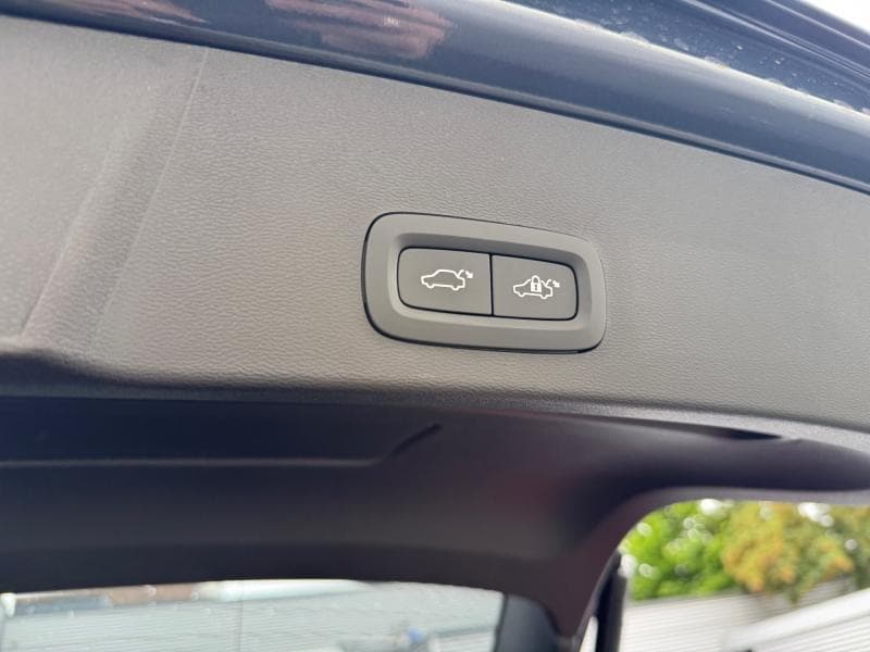 Volvo XC40 T3 Inscription | 1.5T 163cv | Caméra360 | GPS | Toit ouvrant | Attelage - 26