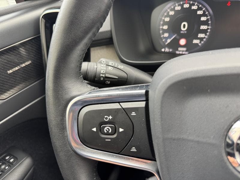 Volvo XC40 T3 Inscription | 1.5T 163cv | Caméra360 | GPS | Toit ouvrant | Attelage - 14