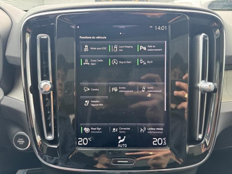Volvo XC40 T3 Inscription | 1.5T 163cv | Caméra360 | GPS | Toit ouvrant | Attelage - 18