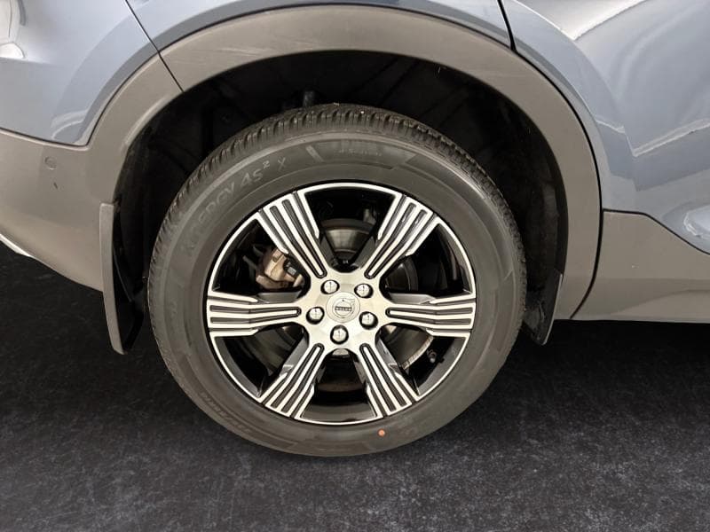 Volvo XC40 T3 Inscription | 1.5T 163cv | Caméra360 | GPS | Toit ouvrant | Attelage - 29