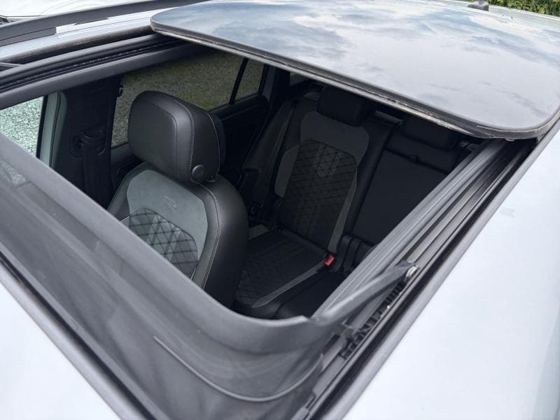 Volkswagen Tiguan R-Line | 1.5 TSI 150cv | GPS | Caméra | Carplay | Toit pano - 27