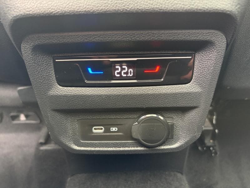 Volkswagen Tiguan R-Line | 1.5 TSI 150cv | GPS | Caméra | Carplay | Toit pano - 26