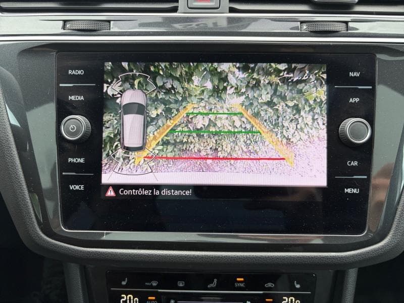 Volkswagen Tiguan R-Line | 1.5 TSI 150cv | GPS | Caméra | Carplay | Toit pano - 23