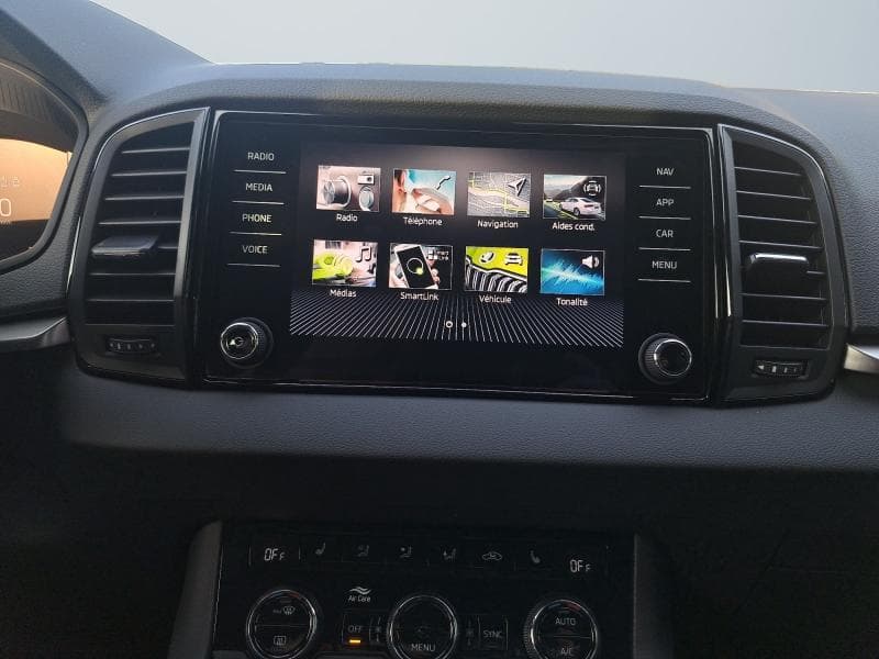 Skoda Karoq Family | 1.0 TSI 115cv | Carplay | Camera | Led Matrix | Attelage - 17