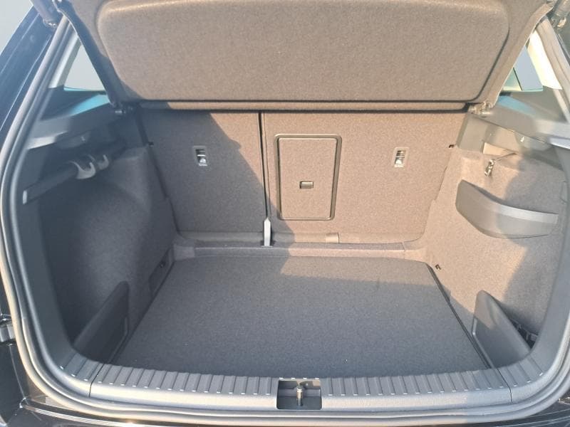 Skoda Karoq Family | 1.0 TSI 115cv | Carplay | Camera | Led Matrix | Attelage - 23