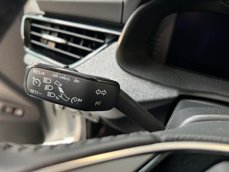 Skoda Kamiq Selection | 1.0 tsi 116cv | captreurs av/ar | clim auto | carplay - 18