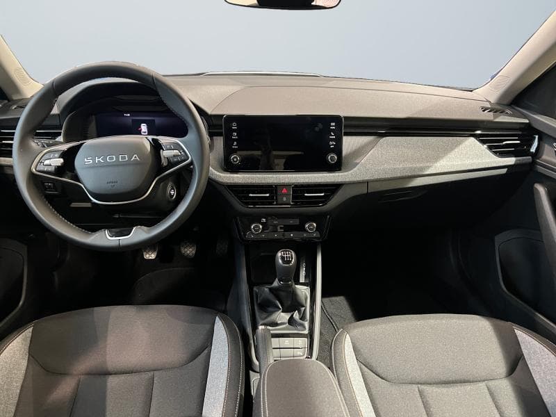 Skoda Kamiq Selection | 1.0 tsi 116cv | captreurs av/ar | clim auto | carplay - 9