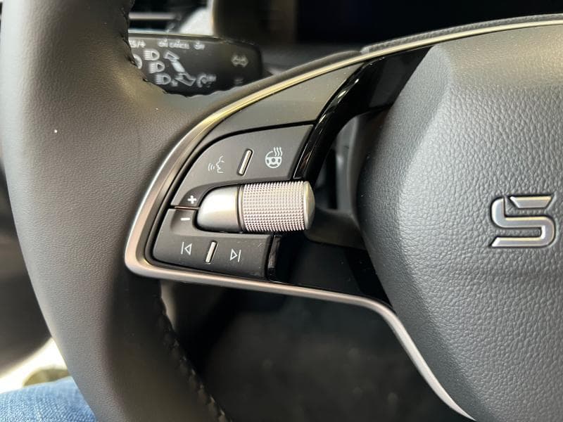 Skoda Kamiq Selection | 1.0 tsi 116cv | captreurs av/ar | clim auto | carplay - 17