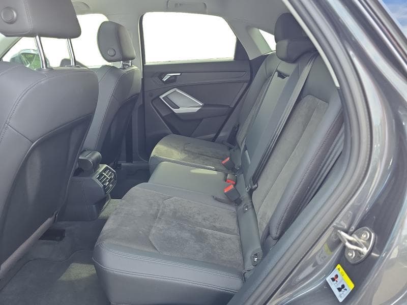 Audi Q3 S-line | 1.5 TSI 150 cv | GPS | Toit ouvrant | Camera | Coffre electrique | Attache - 12