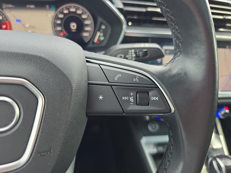 Audi Q3 S-line | 1.5 TSI 150 cv | GPS | Toit ouvrant | Camera | Coffre electrique | Attache - 16
