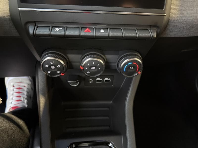 Renault Clio V - 22