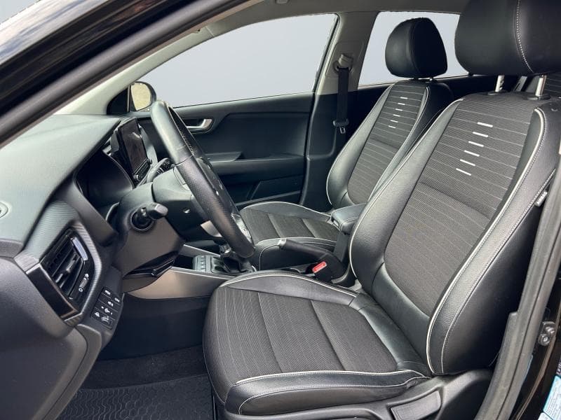 Kia Rio GT-Line | 1.2 essence 83 CV | GPS | Camera | Sieges av et volant chauffants | Clim auto - 10
