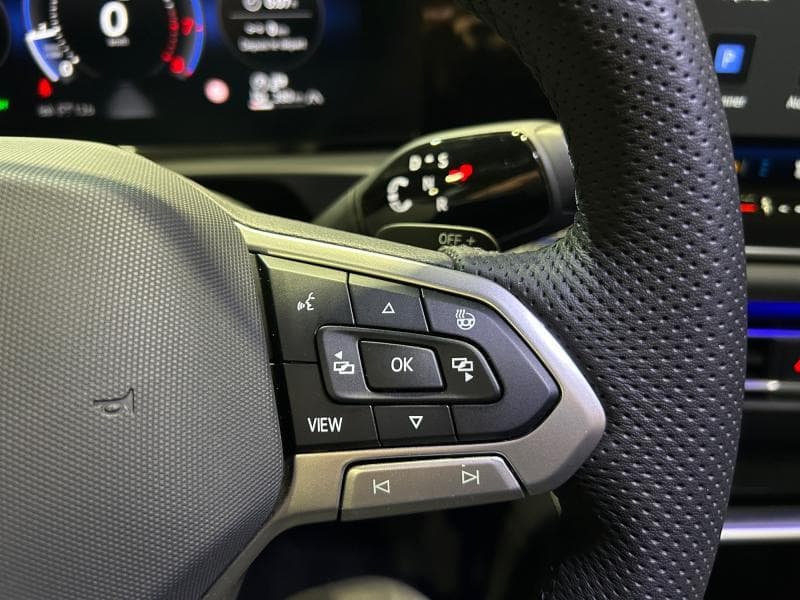 Volkswagen Tiguan R-Line | 1.5 TSI 150cv | GPS | Toit pano | Caméra | Carplay - 24