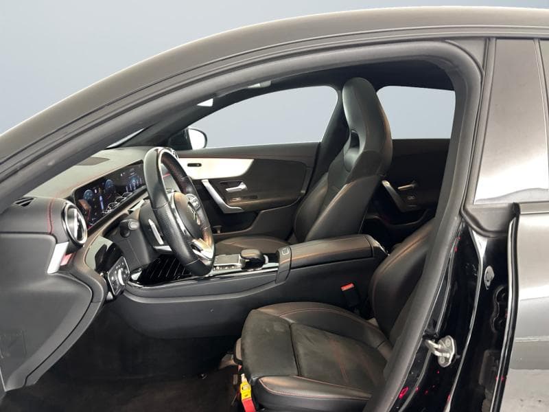 Mercedes-Benz CLA 200 Pack AMG | Boite auto | GPS | Caméra | Toit pano | Capteurs Av/Ar | Attelage - 10
