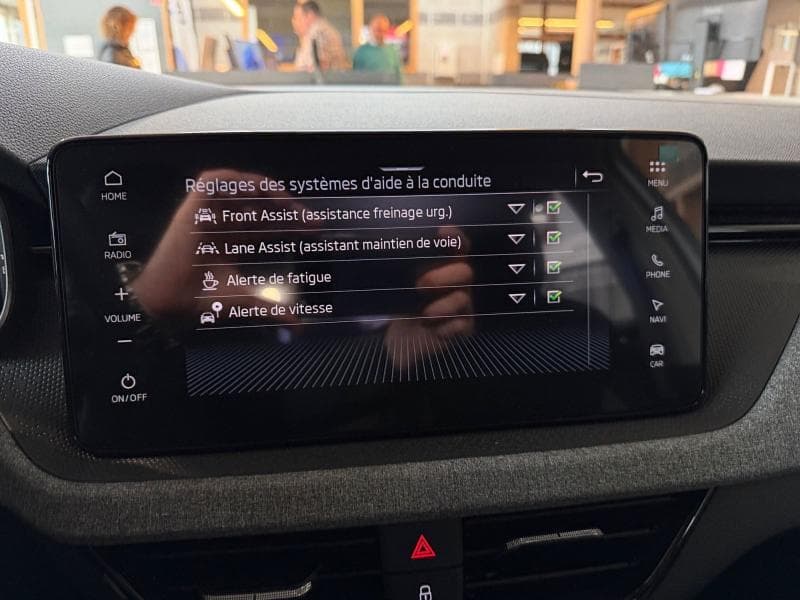 Skoda Kamiq Corporate - Pack Navi - Sièges chauffants - Keyless - Cruise Control - 16