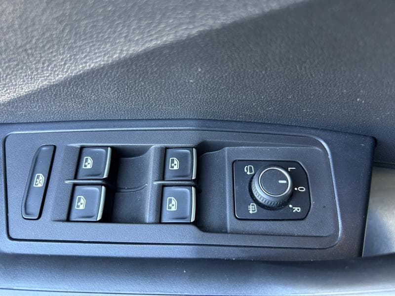 Volkswagen T-Roc Style | 1.0 TSI 116 CV | Carplay | GPS | Capteurs av et arr | Sieges av chauffants - 32
