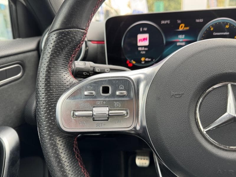 Mercedes-Benz A 160 Pack AMG | 1.3 109 CV | GPS | Caméra | Toit ouvrant | Capteurs Av/Ar - 19