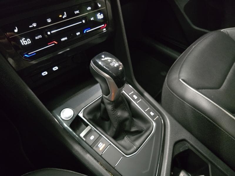 Volkswagen Tiguan Life | 2.0 TDI 150cv | Carplay | Caméra360 | GPS | Sièges Av chauffants - 28