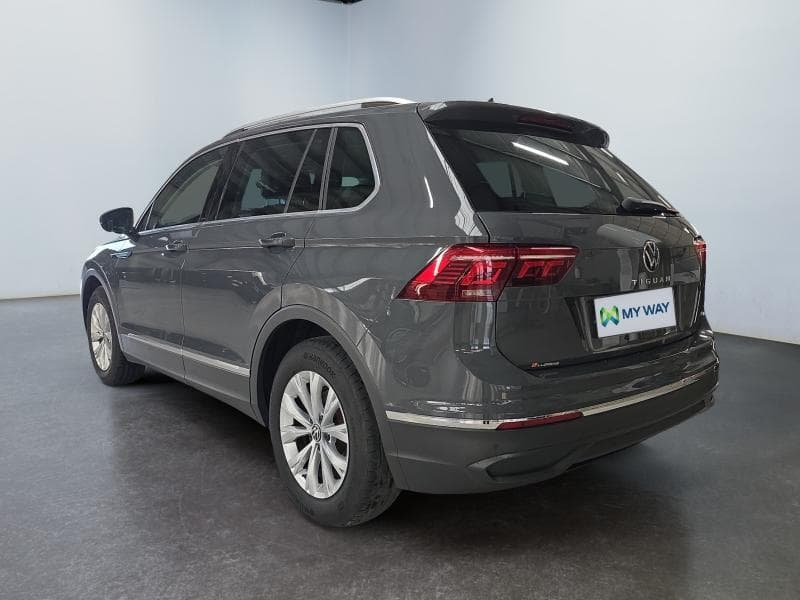 Volkswagen Tiguan Life | 2.0 TDI 150cv | Carplay | Caméra360 | GPS | Sièges Av chauffants - 7