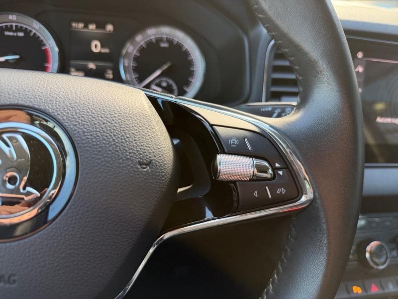 Skoda Karoq Ambition | 1.0 tsi 110 cv | camera | carplay | clim auto - 22