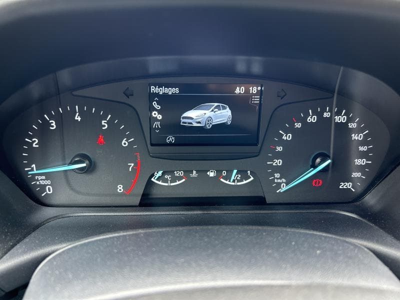 Ford Fiesta ST-Line | 1.0 EcoBoost 95 CV | Capteurs arr | Clim auto | Cruise control | Sieges av et volant chauffants - 15