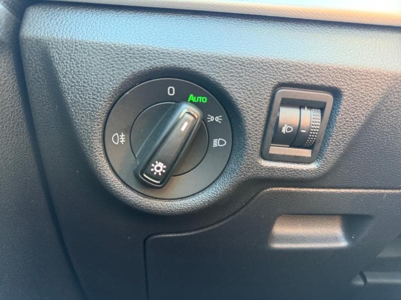 Skoda Kamiq Ambition | 1.0 TSI 95cv | Carplay | Caméra | GPS | Sièges Av chauffants - 29