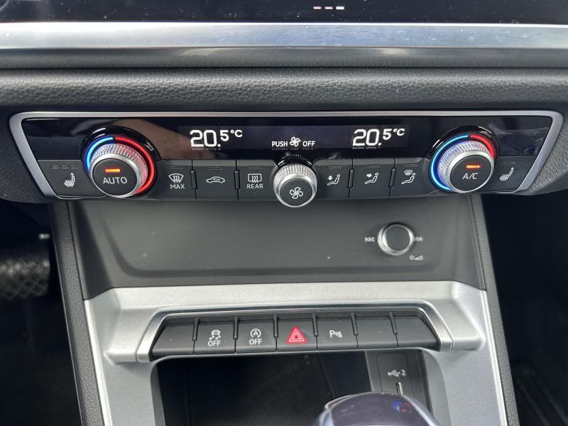 Audi Q3 Advanced | 1.5 TFSI 150 CV | Boite auto | GPS | Capt av et arr | Sieges av chauff - 24