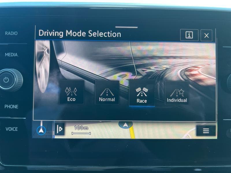 Volkswagen T-Roc R | 2.0 TSI 300cv | Boite auto | 4X4 | Carplay | Caméra | Toit ouvrant | - 21