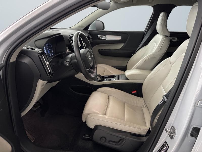 Volvo XC40 1.5 T3 Inscripiton Geartronic 5d 120kW - 10