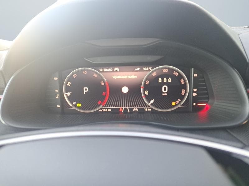 Skoda Kamiq Selection | 1.0 TSI 115cv | Carplay | Camera | GPS | Attelage - 14