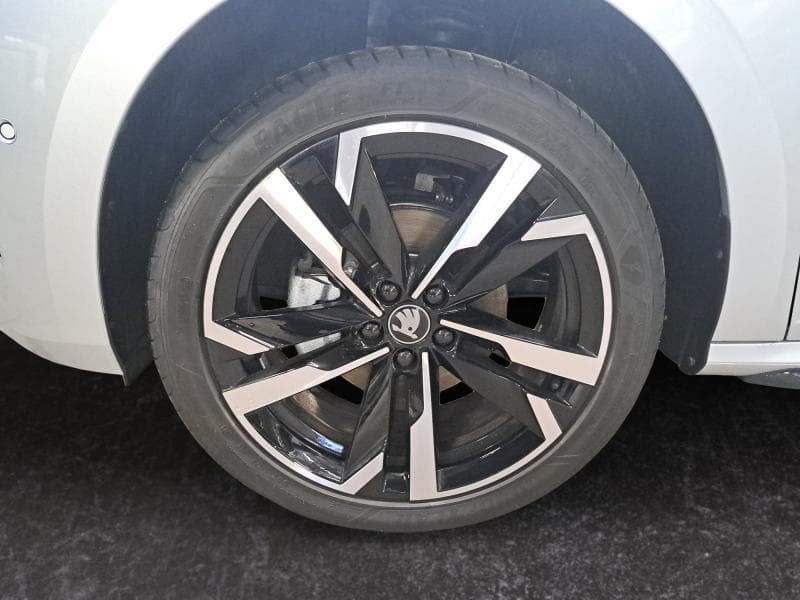 Skoda Kamiq Monte Carlo | 1.0 TSI 115cv | Carplay | Camera | Toit ouvrant pano | GPS - 12